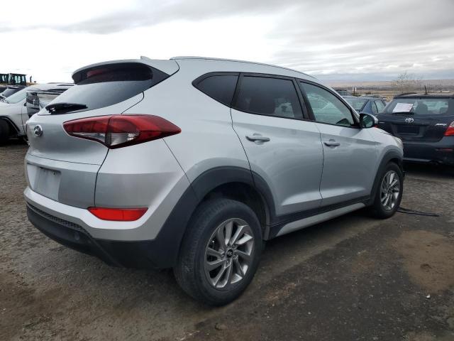 KM8J33A46JU607749 - 2018 HYUNDAI TUCSON SEL SILVER photo 3