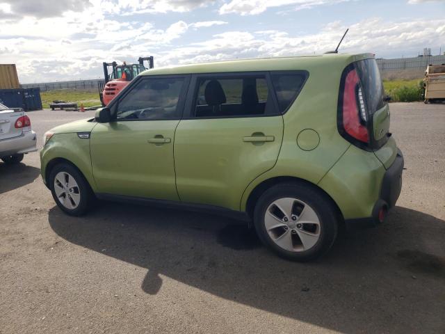 KNDJN2A26F7808158 - 2015 KIA SOUL GREEN photo 2