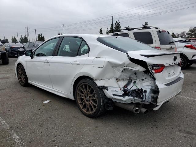 4T1T31AK4RU062156 - 2024 TOYOTA CAMRY SE NIGHT SHADE WHITE photo 2