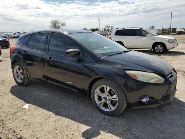 1FAHP3K2XCL114241 - 2012 FORD FOCUS SE BLACK photo 4