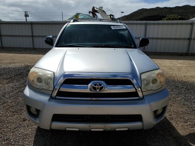 JTEZU14R860064446 - 2006 TOYOTA 4RUNNER SR5 SILVER photo 5