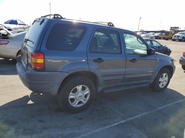 1FMYU03111KA74816 - 2001 FORD ESCAPE XLT BLUE photo 3