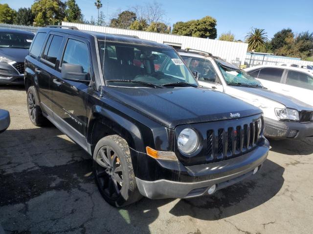 1C4NJPBB8GD706050 - 2016 JEEP PATRIOT SPORT BLACK photo 4