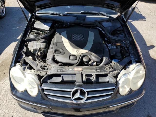 WDBTK72F87F223829 - 2007 MERCEDES-BENZ CLK 550 BLACK photo 11