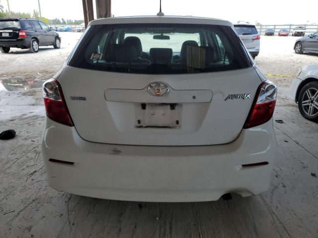 2T1KU40E19C077091 - 2009 TOYOTA COROLLA MA WHITE photo 6