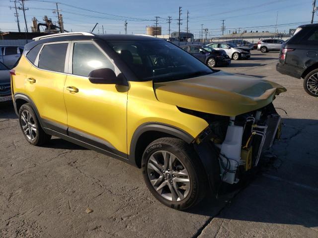 KNDEU2AA4M7174941 - 2021 KIA SELTOS S YELLOW photo 4