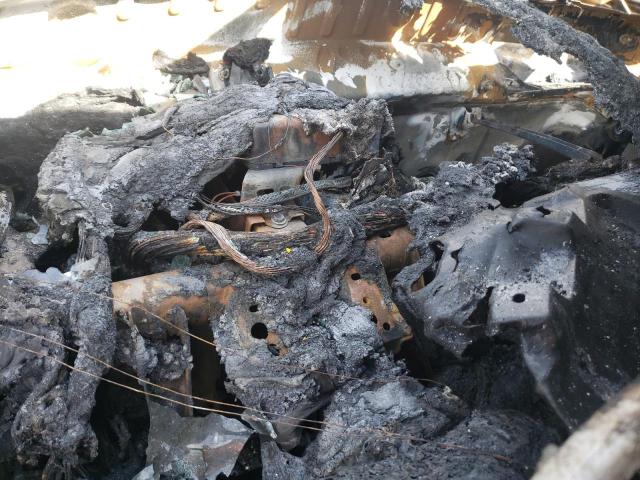 JTLKE50EX81009088 - 2008 TOYOTA SCION XB Weiß Foto 8