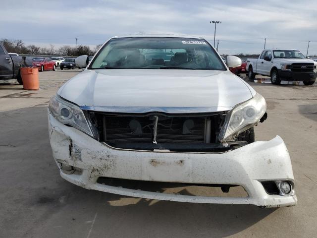 4T1BK3DB8BU417289 - 2011 TOYOTA AVALON BASE 白色 照片 5