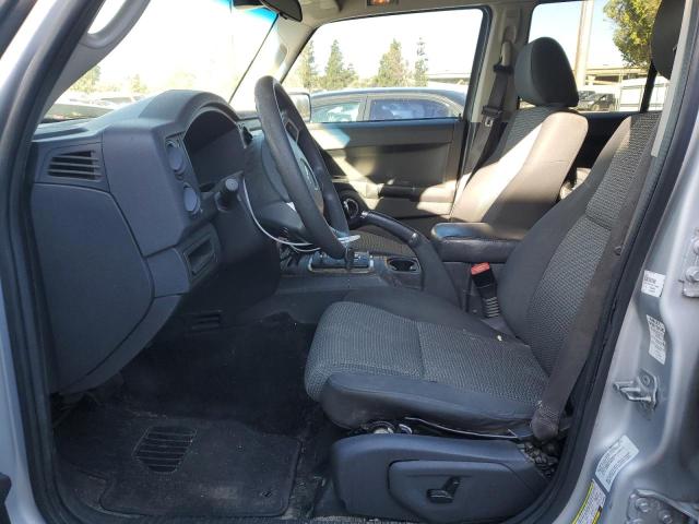 1J4RH4GKXAC113866 - 2010 JEEP COMMANDER SPORT Silber Foto 7