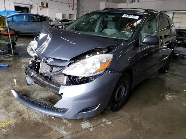 5TDZK23C88S221342 - 2008 TOYOTA SIENNA CE GRAY photo 1