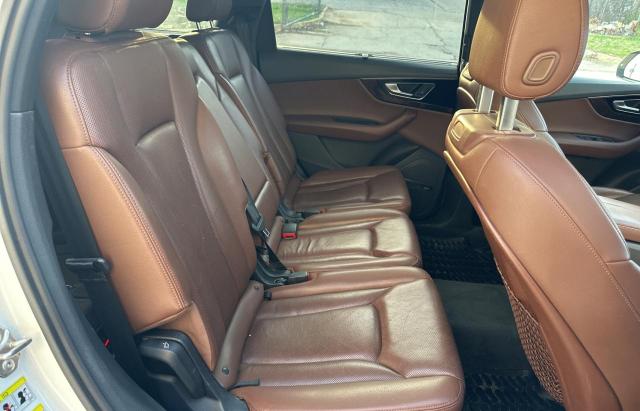 WA1VAAF7XHD059522 - 2017 AUDI Q7 PRESTIGE თეთრი ფოტო 6