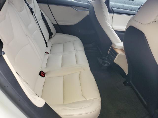 5YJSA1E21LF398668 - 2020 TESLA MODEL S თეთრი ფოტო 10