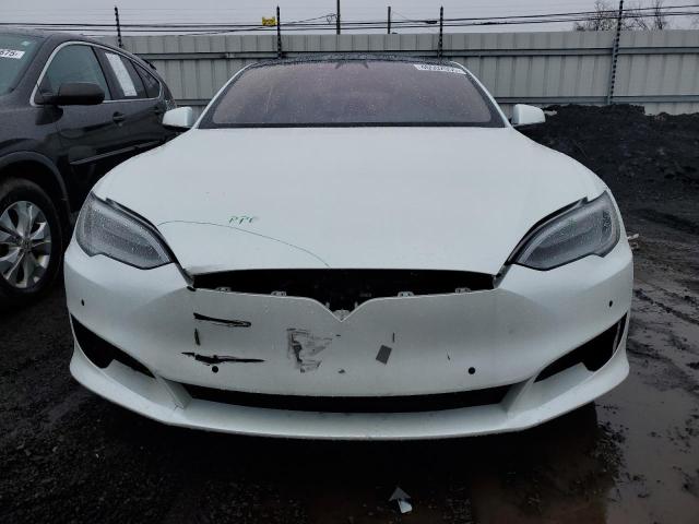 5YJSA1E21LF398668 - 2020 TESLA MODEL S თეთრი ფოტო 5