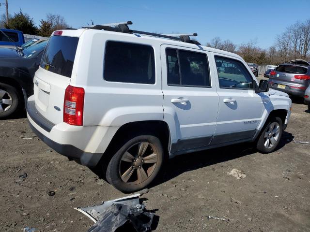 1J4NF1GB2BD277952 - 2011 JEEP PATRIOT SPORT WHITE photo 3