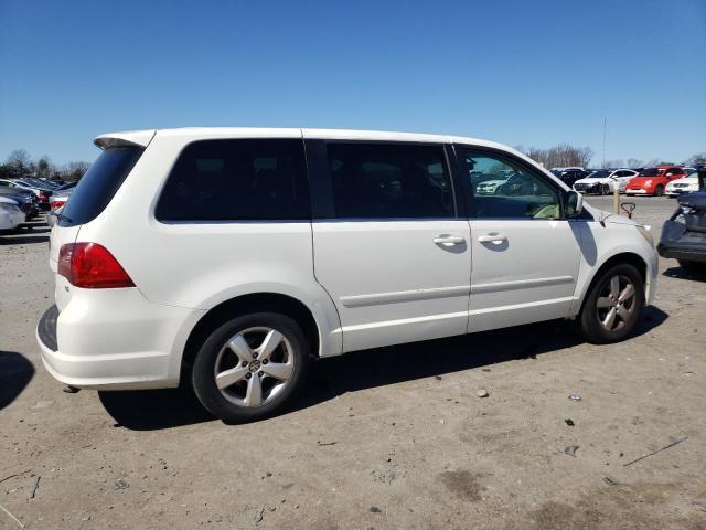 2V4RW3D17AR272777 - 2010 VOLKSWAGEN ROUTAN SE WHITE photo 3