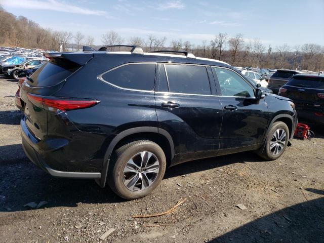 5TDGZRBH6NS573551 - 2022 TOYOTA HIGHLANDER XLE BLACK photo 3