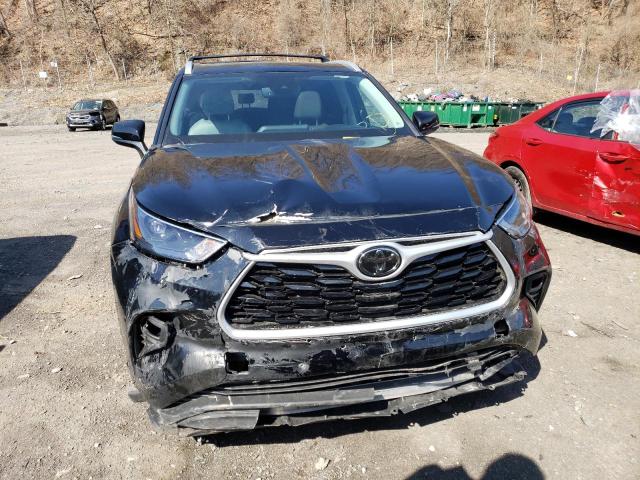 5TDGZRBH6NS573551 - 2022 TOYOTA HIGHLANDER XLE BLACK photo 5