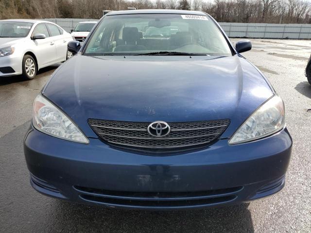 4T1BE30K52U558608 - 2002 TOYOTA CAMRY LE BLUE photo 5