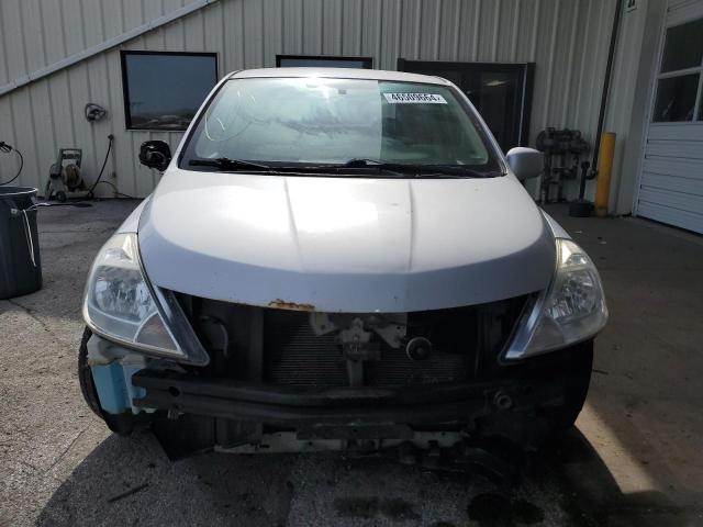 3N1BC1AP9AL417948 - 2010 NISSAN VERSA S SILVER photo 5