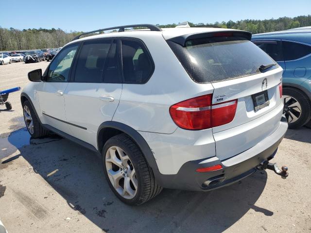 5UXFE8C54AL310586 - 2010 BMW X5 XDRIVE48I WHITE photo 2