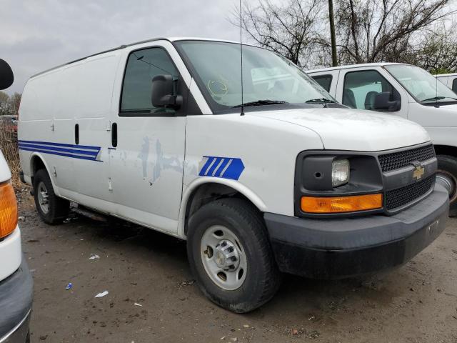 1GCZGTCG3B1190564 - 2011 CHEVROLET EXPRESS G3 WHITE photo 4