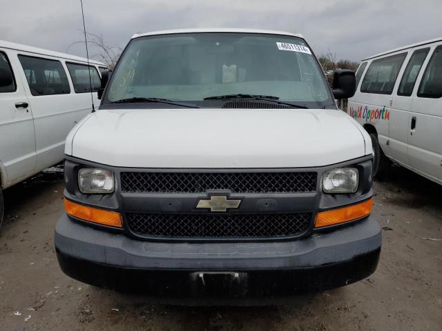 1GCZGTCG3B1190564 - 2011 CHEVROLET EXPRESS G3 WHITE photo 5