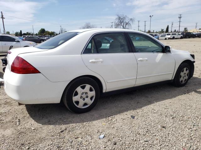 1HGCM56436A007117 - 2006 HONDA ACCORD LX WHITE photo 3