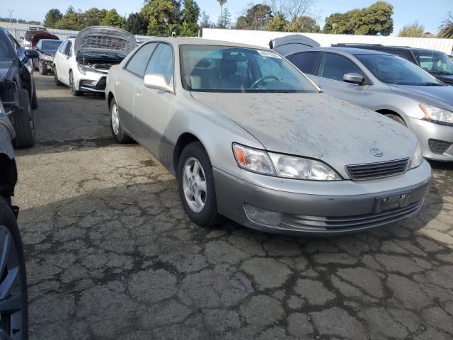 JT8BF28G7X5072992 - 1999 LEXUS ES 300 SILVER photo 4