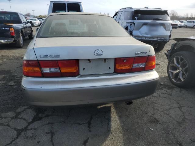 JT8BF28G7X5072992 - 1999 LEXUS ES 300 SILVER photo 6