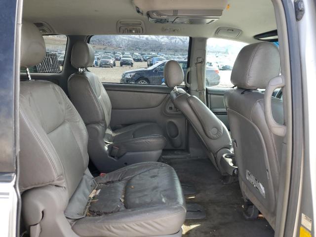 5TDZA23C35S385256 - 2005 TOYOTA SIENNA CE SILVER photo 10