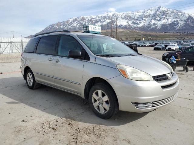 5TDZA23C35S385256 - 2005 TOYOTA SIENNA CE SILVER photo 4