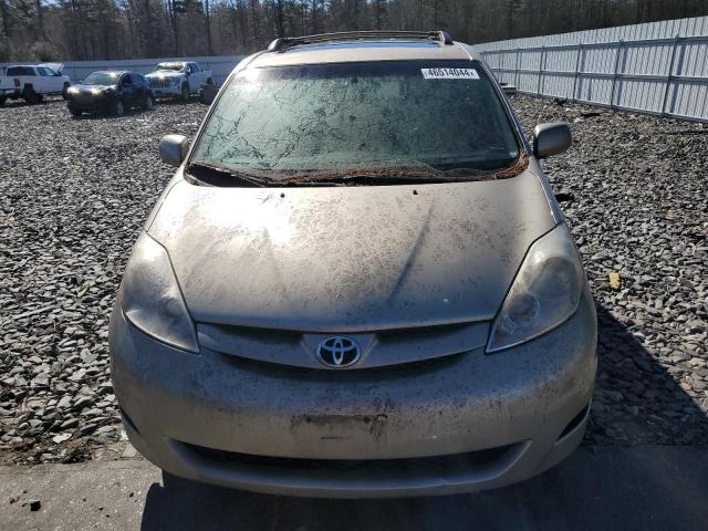 5TDBK22C98S016275 - 2008 TOYOTA SIENNA XLE GOLD photo 5