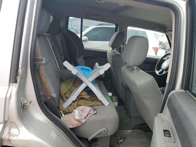 1J8HG48K47C626440 - 2007 JEEP COMMANDER 银色 照片 10