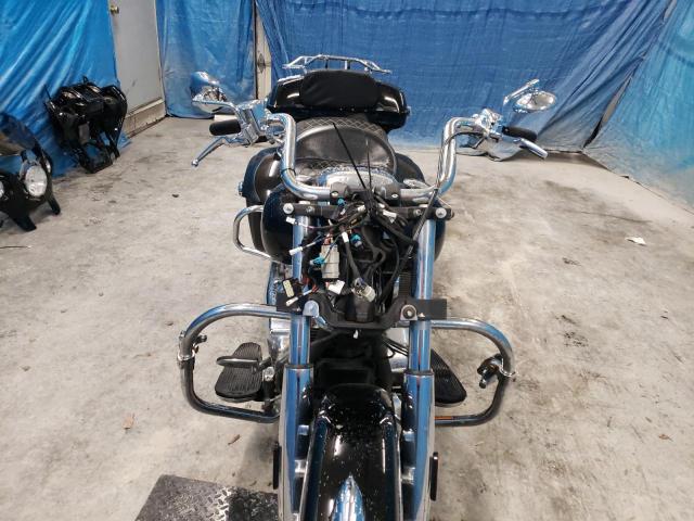 56KTFAAA4J3359838 - 2018 INDIAN MOTORCYCLE CO. CHIEFTAIN CLASSIC BLACK photo 9