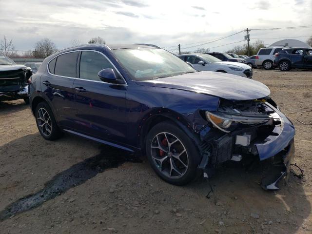 ZASPAKBN9L7C97840 - 2020 ALFA ROMEO STELVIO TI BLUE photo 4