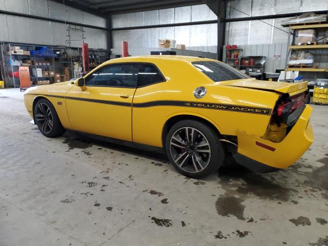 2C3CDYCJ2CH204369 - 2012 DODGE CHALLENGER SRT-8 YELLOW photo 2