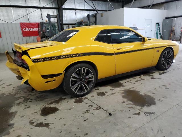 2C3CDYCJ2CH204369 - 2012 DODGE CHALLENGER SRT-8 YELLOW photo 3