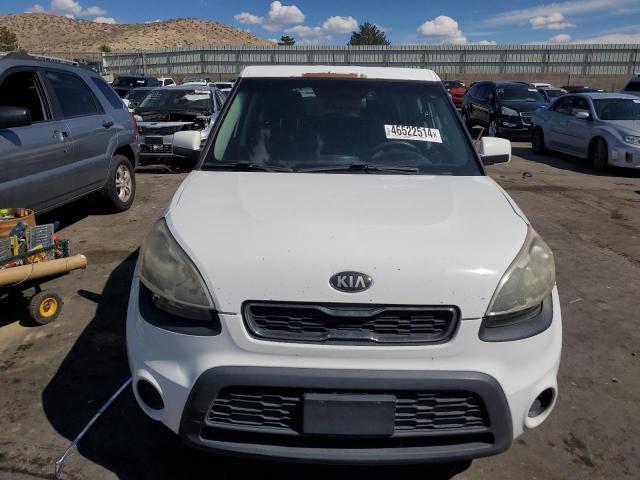 KNDJT2A56D7773540 - 2013 KIA SOUL WHITE photo 5