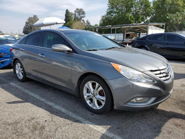 5NPEC4AC4DH605760 - 2013 HYUNDAI SONATA SE GRAY photo 4