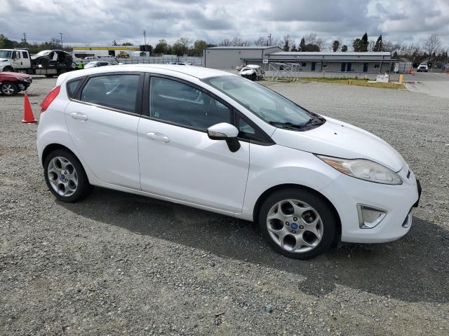 3FADP4FJ3CM106664 - 2012 FORD FIESTA SES WHITE photo 4