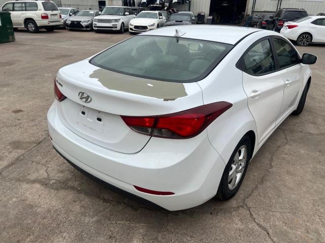 5NPDH4AE8FH584820 - 2015 HYUNDAI ELANTRA SE WHITE photo 4