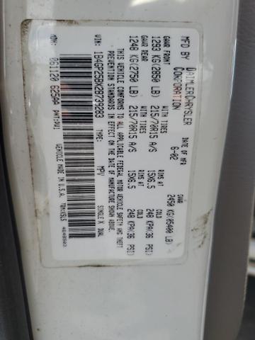 1B4GP25BX2B739283 - 2002 DODGE CARAVAN SE WHITE photo 13