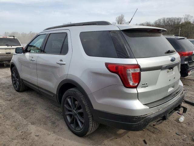 1FM5K8D87JGC11411 - 2018 FORD EXPLORER XLT SILVER photo 2