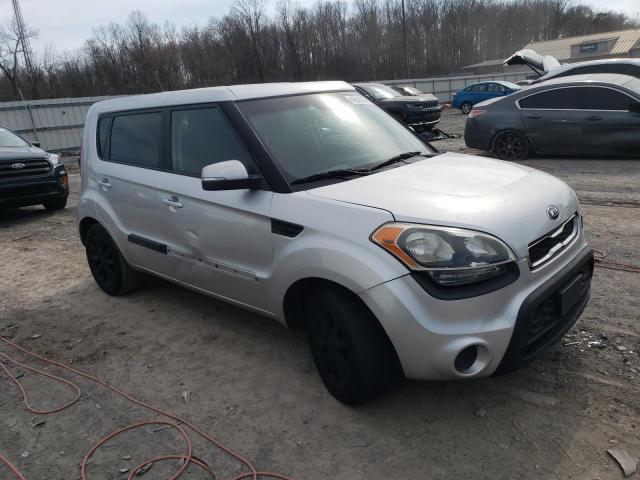 KNDJT2A60D7566411 - 2013 KIA SOUL + SILVER photo 4