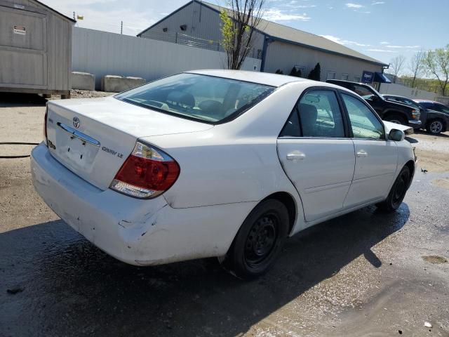 4T1BE32K05U635810 - 2005 TOYOTA CAMRY LE WHITE photo 3