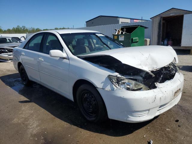 4T1BE32K05U635810 - 2005 TOYOTA CAMRY LE WHITE photo 4