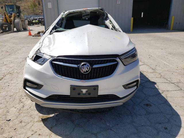 KL4CJGSBXHB068334 - 2017 BUICK ENCORE ESSENCE WHITE photo 5