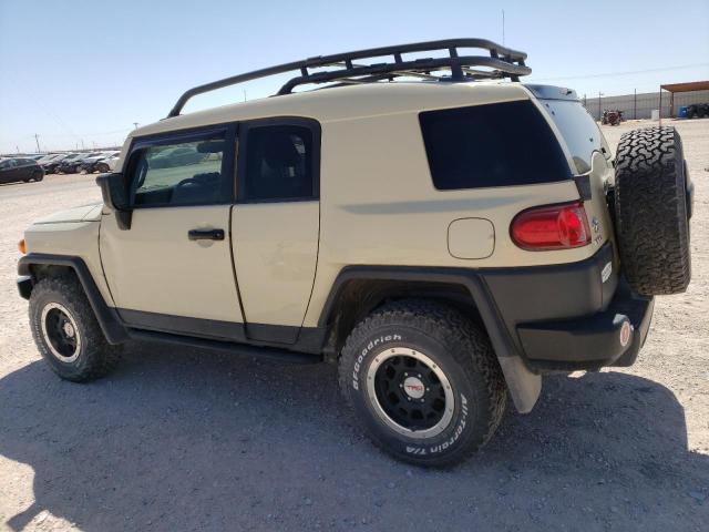 JTEBU4BF9AK095679 - 2010 TOYOTA FJ CRUISER WHITE photo 2