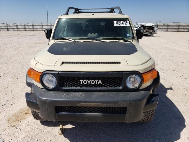 JTEBU4BF9AK095679 - 2010 TOYOTA FJ CRUISER WHITE photo 5