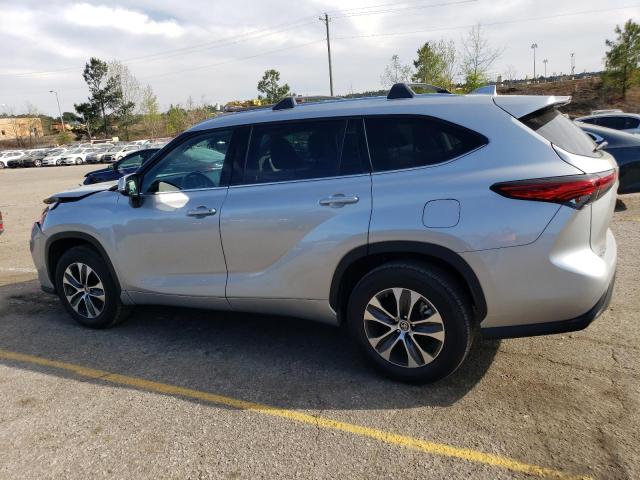 5TDGZRAH0MS534051 - 2021 TOYOTA HIGHLANDER XLE SILVER photo 2